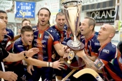 Il FdM festeggia la vittoria in Supercoppa