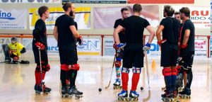 Gruppo rossonero pausa allenamento 22-08-16 Hockey Breganze